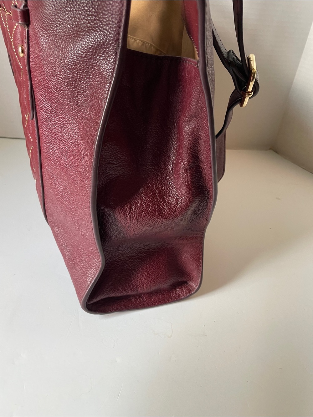 Fossil Women's Kingston Quilted Center Panel Tote Bag in Burgundy Purse - Picture 4 of 11